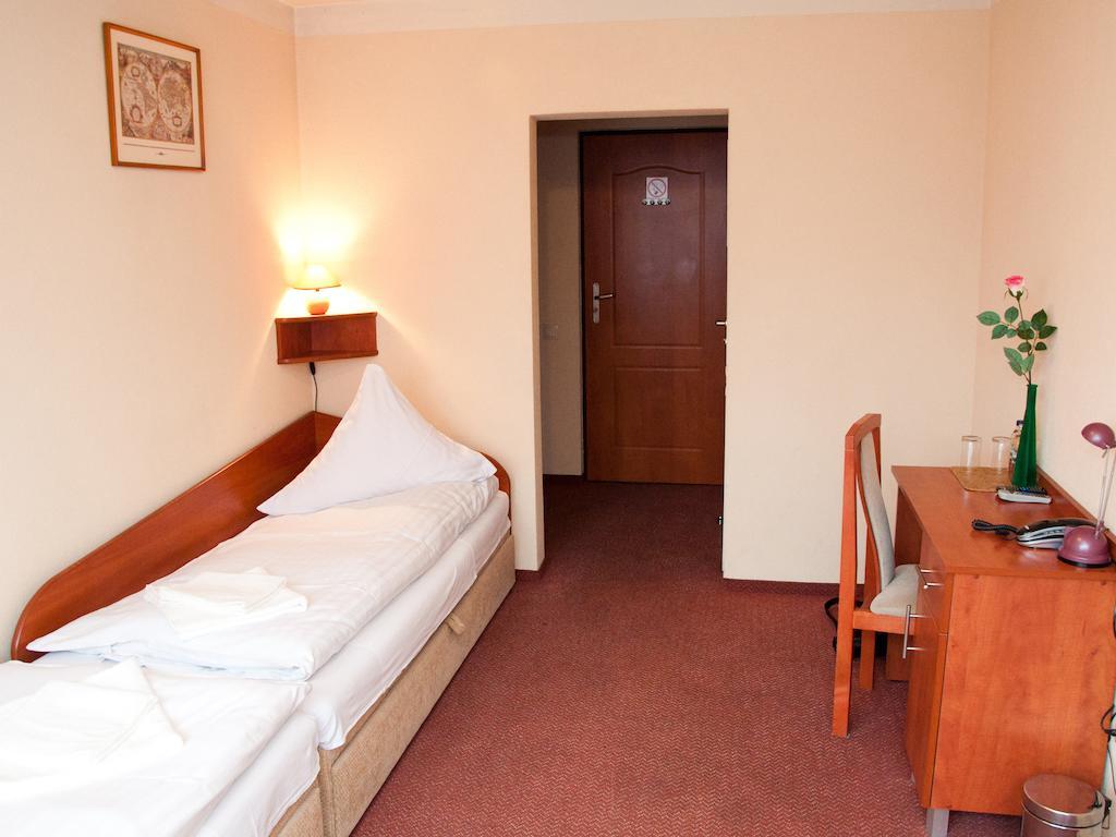 Hotel Zagiel Niewiesze Pokoj fotografie